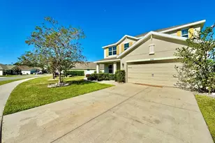 35743 Hillbrook Ave, Zephyrhills, FL 33541 - Photo 3