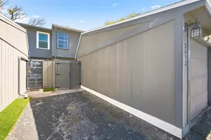 3673 45th Way N, Saint Petersburg, FL 33713 - Photo 3