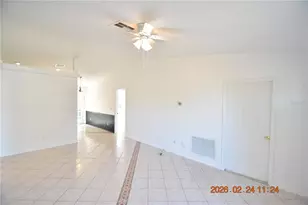 818 Gray St S, Gulfport, FL 33707 - Photo 7