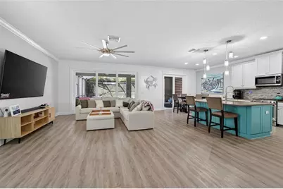 7504 Lantern Park Avenue, Apollo Beach, FL 33572 - Photo 9