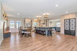 2201 S Village Ave, Tampa, FL 33612 - Photo 31