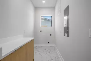 3215 W Price Ave, Tampa, FL 33611 - Photo 27