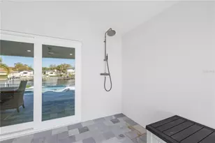 1093 42nd Ave NE, Saint Petersburg, FL 33703 - Photo 57