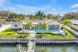 1093 42nd Ave NE, Saint Petersburg, FL 33703 - Photo 1