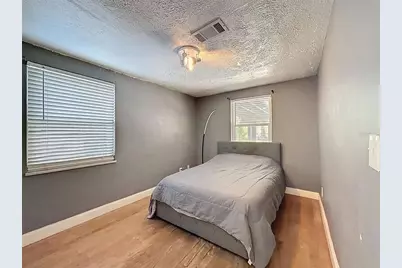 2206 Howard Lane, Tampa, FL 33612 - Photo 15