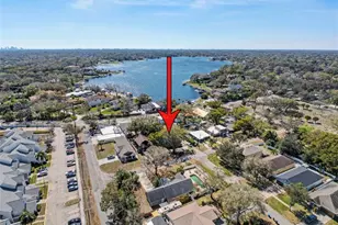 2206 Howard Ln, Tampa, FL 33612 - Photo 3