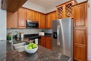 3010 W Stovall St, Tampa, FL 33629 - Photo 9