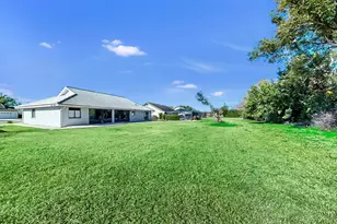 1929 New Bedford Dr, Sun City Center, FL 33573 - Photo 51