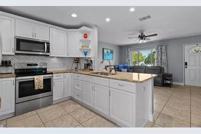 4817 Drift Tide Drive, New Port Richey, FL 34652 - Photo 7