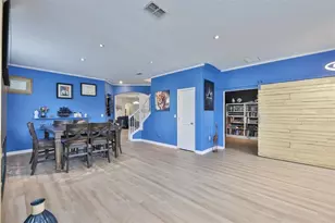 10039 Smarty Jones Dr, Ruskin, FL 33573 - Photo 7