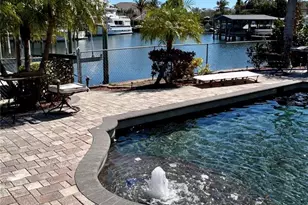 5541 Bayou Grande Blvd NE, Saint Petersburg, FL 33703 - Photo 9