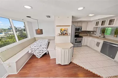 201 W Laurel Street #701, Tampa, FL 33602 - Photo 7