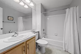 1037 Normandy Trace Rd, Tampa, FL 33602 - Photo 27