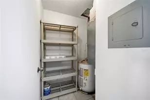 4335 Aegean Dr, Tampa, FL 33611 - Photo 17