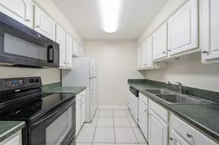 4335 Aegean Dr, Tampa, FL 33611 - Photo 9