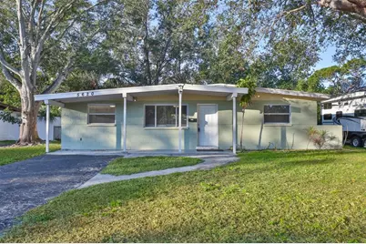 5620 Harding Boulevard NE, Saint Petersburg, FL 33703 - Photo 1