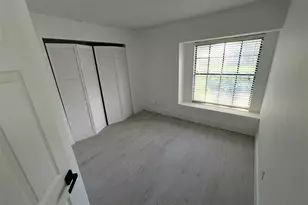 12824 Dunhill Dr, Tampa, FL 33624 - Photo 13