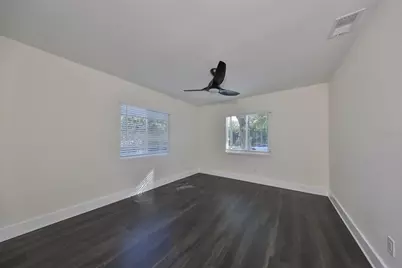 1846 3rd Street S, Saint Petersburg, FL 33705 - Photo 27