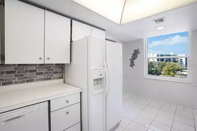 220 Belleview Boulevard #310, Belleair, FL 33756 - Photo 15