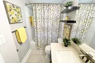 813 S Freemont Ave, Tampa, FL 33606 - Photo 17