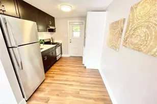 813 S Freemont Ave, Tampa, FL 33606 - Photo 5