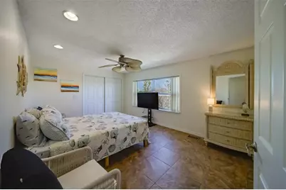 18111 1st Street E, Redington Shores, FL 33708 - Photo 19