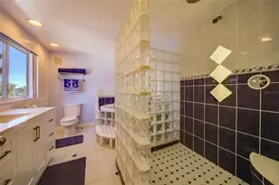 18111 1st St E, Redington Shores, FL 33708 - Photo 23