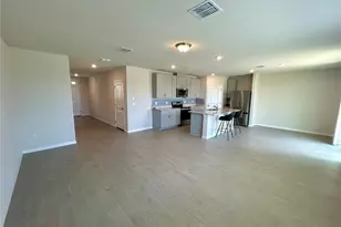 34751 Telluride Ln, Zephyrhills, FL 33541 - Photo 3