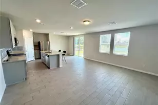 34751 Telluride Ln, Zephyrhills, FL 33541 - Photo 7