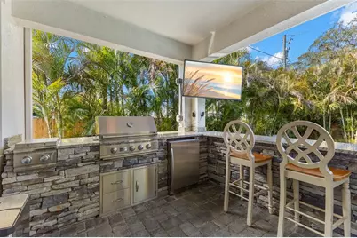 8027 27th Avenue N, Saint Petersburg, FL 33710 - Photo 25