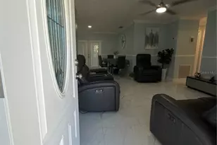 911 Maydell Dr, Tampa, FL 33619 - Photo 5