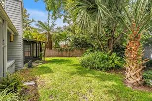 10495 Longwood Dr, Seminole, FL 33777 - Photo 19