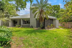 10495 Longwood Dr, Seminole, FL 33777 - Photo 21