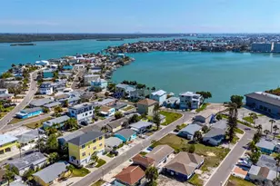 18007 Gulf Blvd, Redington Shores, FL 33708 - Photo 19