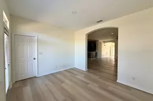 8530 Alexandra Arbor Ln, Temple Terrace, FL 33637 - Photo 27