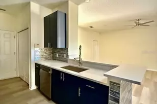 8530 Alexandra Arbor Ln, Temple Terrace, FL 33637 - Photo 15