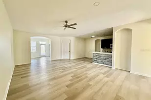 8530 Alexandra Arbor Ln, Temple Terrace, FL 33637 - Photo 9