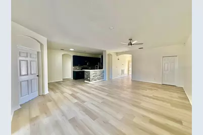 8530 Alexandra Arbor Lane, Temple Terrace, FL 33637 - Photo 11