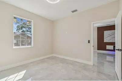 706 Lexington Boulevard, Tampa, FL 33612 - Photo 21