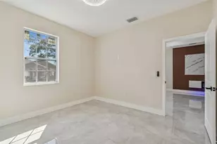 706 Lexington Blvd, Tampa, FL 33612 - Photo 21