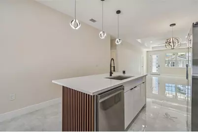 706 Lexington Boulevard, Tampa, FL 33612 - Photo 17