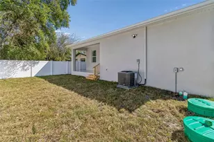 706 Lexington Blvd, Tampa, FL 33612 - Photo 45