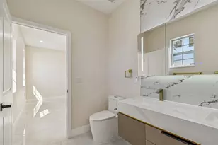 706 Lexington Blvd, Tampa, FL 33612 - Photo 39