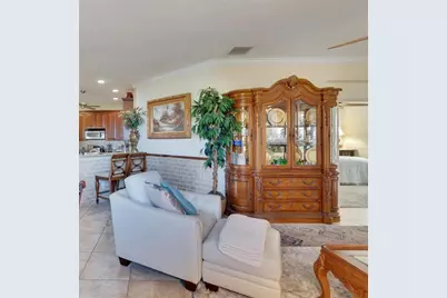 204 Mystic Falls Drive, Apollo Beach, FL 33572 - Photo 11