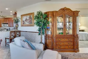 204 Mystic Falls Dr, Apollo Beach, FL 33572 - Photo 11