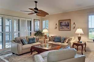 204 Mystic Falls Dr, Apollo Beach, FL 33572 - Photo 9