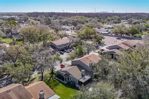 10121 Lake Oak Cir, Tampa, FL 33624 - Photo 19