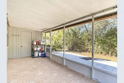 10121 Lake Oak Circle, Tampa, FL 33624 - Photo 11