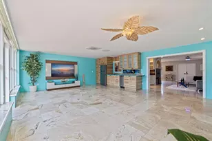 290 1st St W, Tierra Verde, FL 33715 - Photo 27
