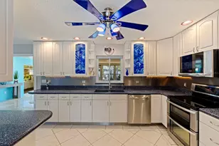 290 1st St W, Tierra Verde, FL 33715 - Photo 23